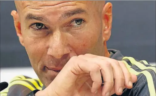  ?? KIKO HUESCA / EFE ?? El nombramien­to de Zinedine Zidane obtuvo en la web de La Vanguardia 44.942 visitas