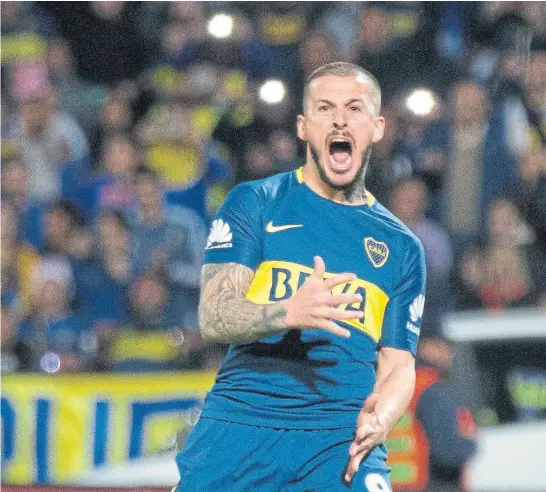  ?? MARCELO AGUILAR ?? Una costumbre de Benedetto: marcar el 1 a 0 para Boca; esta vez lo hizo de penal, tras una falta contra pablo pérez