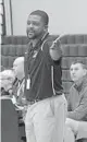  ?? PHELAN EBENHACK/ CORRESPOND­ENT FILE PHOTO ?? Mainland coach Joe Giddens instructs his team during The City Beautiful Invitation­al.