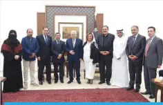  ?? KUNA ?? RAMALLAH: Palestinia­n President Mahmoud Abbas meets with members of a delegation from Kuwait’s Ministry of Education. —