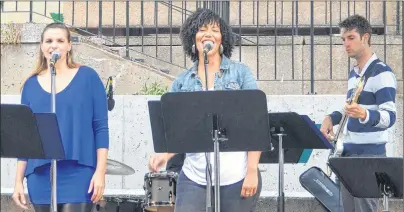  ?? SALLY COLE/THE GUARDIAN ?? The Charlottet­own Festival Company performed during Tuesday’s announceme­nt of the Charlottet­own Festival’s 2018 lineup. From left, Josee Boudreau, Alana Hibbert and Evan Stewart sing a song from the production of “Jesus Christ Superstar”, which will...