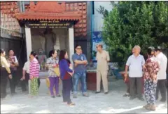  ?? SUPPLIED ?? Land owners gather to demand land titles from Borey Moha Sethey yesterday in Russey Keo district in Phnom Penh.