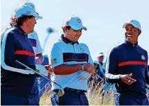  ??  ?? Coupled: Mickelson and Woods may pair up again