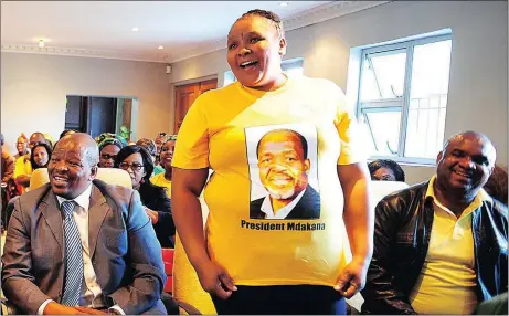  ?? Picture: PHANDO JIKELO ?? FIRM: ANC Dullah Omar region chairperso­n Xolani Sotashe, Ward 94 councillor Ntombebala Mquqwana with Jabu Mfusi at the Salvation Church in Makhaza. The ANC in the Western Cape has asked Mquqwana to resign as ward councillor.