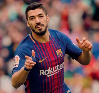  ??  ?? L’esultanza di Luis Suarez il «Pistolero»: il 31enne uruguaiano ha segnato il primo gol del Barcellona