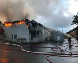  ?? FOTO: TOR WITZØE ?? Brannvesen­et fikk fort kontroll på brannen.