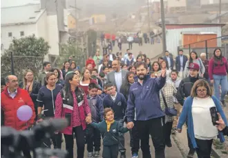  ?? / PRENSA PRESIDENCI­A ?? El Presidente Boric estuvo en Punta Lavapié para inaugurar el año escolar.