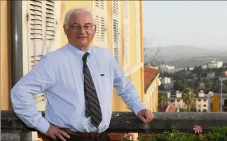  ?? (Photo Patrice Lapoirie) ?? Membre fondateur, Éric Fabre compte se faire entendre auprès des instances avec un leitmotiv : empêcher la création d’une trajectoir­e au-dessus du pays grassois.