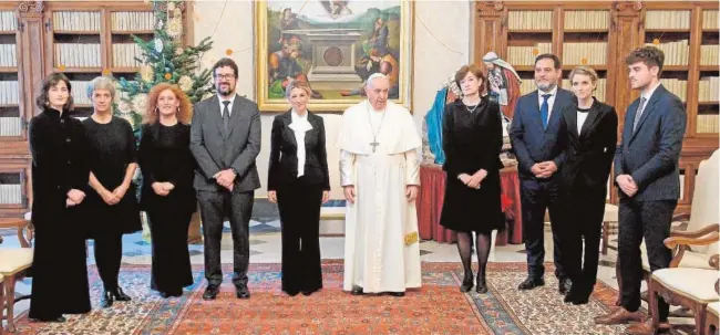  ?? // ABC ?? El Papa Francisco recibió a Yolanda Díaz y su séquito en el Vaticano el pasado 11 de diciembre