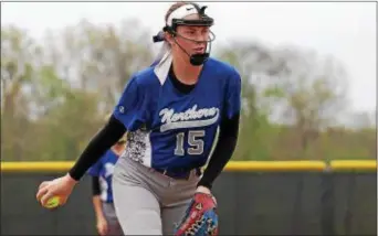  ?? JOHN BLAINE — FOR THE TRENTONIAN — FILE PHOTO ?? Northern Burlington’s Haylei Archer pitched 3.2 innings for the Pennsylvan­ia Chaos on Monday in St. Louis.