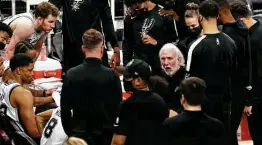 ?? Kin Man Hui / Staff photograph­er ?? Gregg Popovich’s Spurs don’t have to finish in the top eight to reach the playoffs, with the seventh- through 10th-place teams entering a play-in tournament.