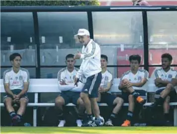  ?? | MEXSPORT ?? Tuca Ferretti dirigió su primer entrenamie­nto en este nuevo interinato con el Tricolor.