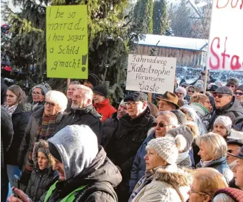  ?? Archivfoto: Helmut Bader ?? Das Thema Verkehrsko­nzept erregt in der Kneippstad­t seit Jahren die Gemüter, der Protest fand in einer Demo im Januar 2017 seinen Höhepunkt. Ein neues Verkehrsko­nzept wird es – zumindest vorerst – nicht geben.