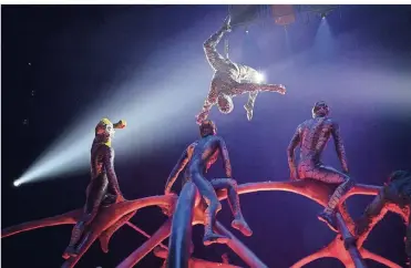  ?? FOTO: KEYSTONE ?? Mit ihrem Programm „Totem“sind die Artisten des Cirque du Soleil momentan unterwegs auf Tournee.