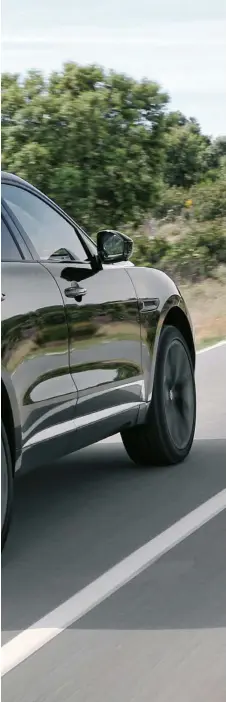  ??  ?? La versión de acceso de gama del F-Pace es la Pure (61.600 euros). En AUTO BILD hemos probado la S que cuesta 81.050 euros