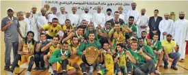  ?? (Rodolfo Alfonso/Muscat Daily) ?? Seeb Club players celebrate their title triumph after winning the OBA League title