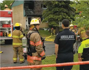  ?? PHOTO CAPTURE D’ÉCRAN TVA NOUVELLES ?? Les autorités n’ont pas confirmé l’identité des deux victimes, transmetta­nt le dossier au Bureau du coroner. La cause exacte de l’incendie est toujours inconnue.