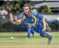  ?? PHOTO: JOHN KIRK-ANDERSON/STUFF ?? Jeff Case successful­ly completed a run out with this underarm throw playing for Old Boys-Collegians against St Albans at Elmwood Park on Saturday.