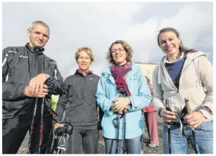  ??  ?? Robin Munoz, Valérie Munoz, Valérie Boisbras font partie du bureau développem­ent durable du centre hospitalie­r, dont Ophélie Renouard est directrice adjointe.