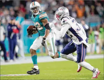  ?? ALLEN EYESTONE / THE PALM BEACH POST ?? Running back Kenyan Drake is one of the Dolphins’ fastest offensive players. Speed will be critical as the Dolphins look to make big plays and compete at a quick tempo.