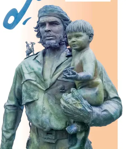  ??  ?? Hermosa escultura a tamaño natural, donada en 1998 a la ciudad por el escultor vasco Casto Solano Marroyo, y que es conocida como el Che de los niños.