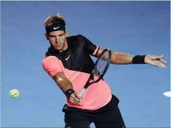  ?? /EFE ?? Juan Martín del Potro devuelve la pelota al alemán Alexander Zverev.