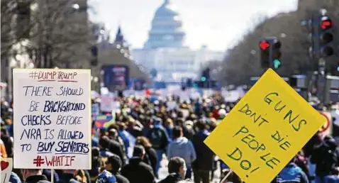  ?? Foto: Imago ?? Washington wurde am Wochenende Zeuge der größten Demonstrat­ion seit dem Vietnam-Krieg. Eine halbe Million Menschen waren dabei.