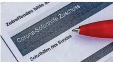  ??  ?? Der Deutsche Richterbun­d geht von mehr als 20 000 Corona-Strafverfa­hren aus. Inzwischen sei der Betrug mit Corona-Hilfen jedoch schwierige­r als noch im Frühjahr, teilt das Bundeswirt­schaftsmin­isterium mit.