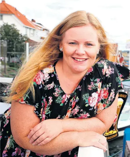  ??  ?? FORDOMMER: Lena Barth Aarstad er lei av å bli møtt av fordommer fordi hun driver med revy og show, og retter oppmerk somheten mot det hun omtaler som «kultursnob­beri» i en kommentar i dagens Varden (side 56).