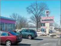  ?? DONNA ROVINS — DIGITAL FIRST MEDIA ?? The Hilltop Drive-In restaurant in Lower Pottsgrove has a new owner. Deborah Piergrossi took ownership of the restaurant March 1.