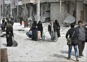  ??  ?? ##JEV#172-70-http://www.20minutes.fr/tv/actus/260805-a##JEV# Entre 5 000 et 10 000 civils vivraient encore dans les quartiers sud-est d’Alep.