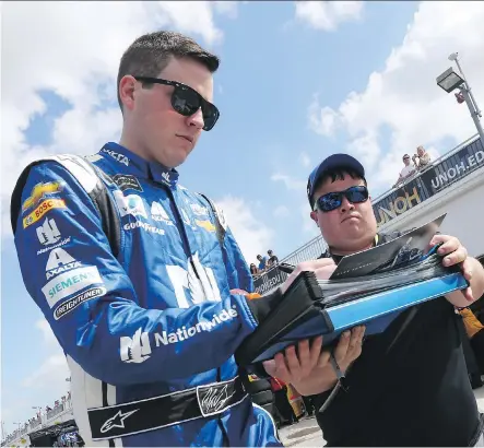  ?? BRIAN LAWDERMILK/GETTY IMAGES ?? Alex Bowman replaced Dale Earnhardt Jr. at Hendrick Motorsport­s and is on the pole for Sunday’s Daytona 500.