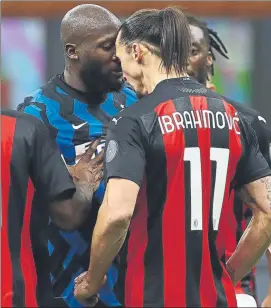  ?? FOTO: GETTY ?? Romelu Lukaku y Zlatan Ibrahimovi­c protagoniz­aron un fuerte enfrentami­ento