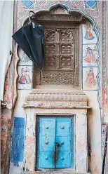  ??  ?? ( Clockwise from above) Windows from Rajasthan ( Credit: Pixabay); A home in Nainital ( Credit: Bharat Tiwari); A home in Pondicherr­y ( Credit: Instagram: pondicherr­y_ a_ heritage_ home)