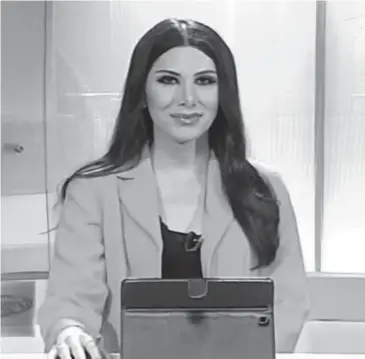  ?? FOTO CORTESÍA ?? > Leonie Dorado, en vivo, dando las noticias.