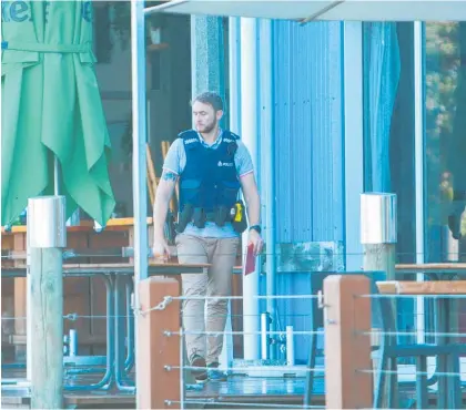  ?? Photo / Paul Taylor ?? The Thirsty Whale Bar in Napier. Two men were taken to Hawke’s Bay Hospital with gunshot wounds and are in a stable condition following the shooting.