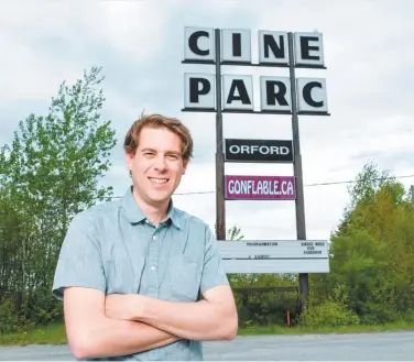  ?? PHOTO AUDRÉ KIEFFER ?? Le copropriét­aire du Ciné-parc Orford, François Pradella, est impatient d’accueillir les voitures remplies de spectateur­s à compter de vendredi.