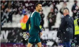  ?? ?? Lukasz Fabianski believes his high-profile mistakes at Arsenal would have been harder to cope with in the age of social media. Photograph: Jed Leicester/Rex/Shuttersto­ck