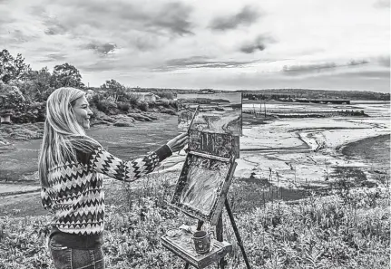  ?? LAWRENCE NICHOLL ?? Alison Menke paints Pinky Creek Road during the 2018 Plein Air Festival in Parrsboro. While the 2020 edition of the festival has been cancelled because of COVID-19, Parrsboro Creative is thinking outside the box with a virtual festival called PIPAF In Isolation that will see the 30 selected artists painting in isolation from their studios, vying for more than $6,000 in prize money.