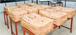  ??  ?? The record 294.49 kg of heroin seized in Wellawatte