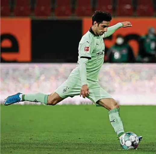  ?? Foto: AFP ?? Lars Stindl weiß, dass auf Mönchengla­dbach eine sehr schwere Aufgabe wartet.