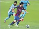  ?? FOTO: MORATA ?? Messi provocó y marcó un penalti