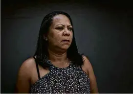  ?? Eduardo Anizelli/ Folhapress ?? Carla Rocha, 23 (acima), que tenta reduzir a nota para comprar um carro, e Ana Maria Vaz de Almeida, 57, que conseguiu crédito após triplicar a sua pontuação