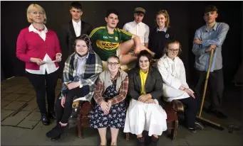  ?? Photo by John Reidy. ?? Noreen O’Shea pictured with (seated from left): Laura Fitzmauric­e, Jessica O’Leary, Áine Sheehan and Andrea O’Connor. Back: Ms. O’Shea with: Callum Baker, Eoghan Leahy, David Dillon, Aiva Herbert and Michael Daly.