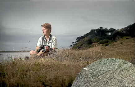  ?? CHRIS MCKEEN / FAIRFAX NZ ?? DOC warden Ayla Wiles says air force weapons testing is more of a protection for the endangered tern than a threat.