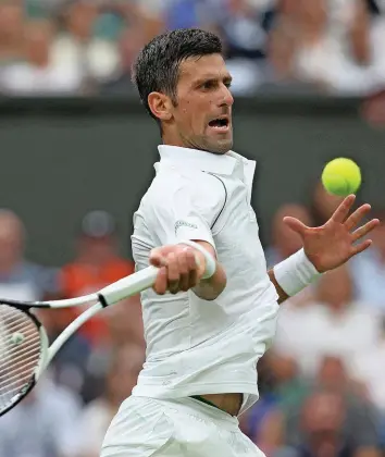  ?? REUTERS ?? Novak Djokovic verliert 2000 Punkte vom Sieg des Vorjahres.