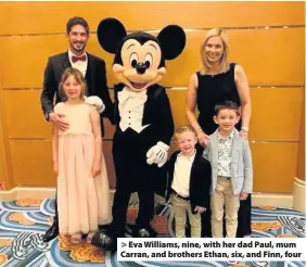  ??  ?? > Eva Williams, nine, with her dad Paul, mum Carran, and brothers Ethan, six, and Finn, four