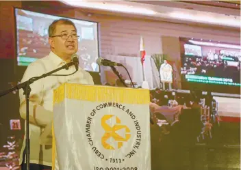  ?? SUNSTAR FOTO / ARNI ACLAO ?? PLAYING CATCHUP? Science and Technology Secretary Fortunato dela Peña says the country’s small businesses should prioritize innovation if they want to survive in a challengin­g business landscape.