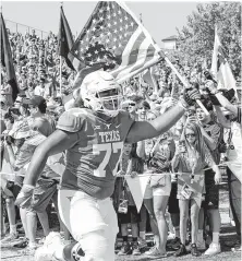  ?? Tom Reel / Staff photograph­er ?? Patrick Vahe was the only offensive lineman to start at least 12 games for the Longhorns during an injury-plagued 2017 season.