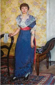  ??  ?? Max Unold malte sich um 1908 selbst an der Staffelei – und porträtier­te im Jahr 1913 Anicut¸a Levin Belau als „Dame im blauen Kleid“.